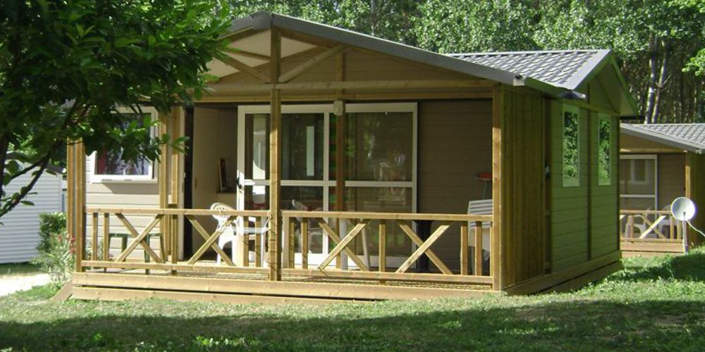 Chalet 3 chambres 6 personnes Camping Du Vieux Chateau Rauzan catalogue