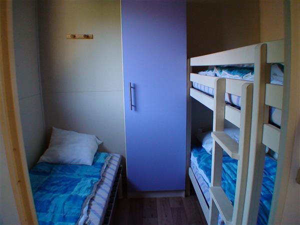 chambre enfants chalet 5 personnes camping du vieux chateau rauzan