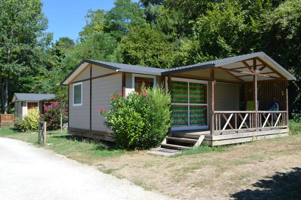 exterieur 2 chalet samoa 3 chambres 6 personnes camping du vieux chateau rauzan