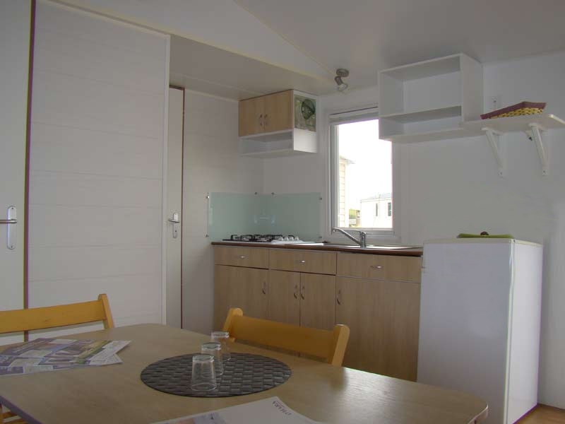 intérieur mobil home 2ch 3p camping du vieux chateau rauzan
