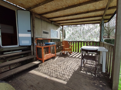 Le TRUCK - camion atypique camping vieux chateau - exterieur
