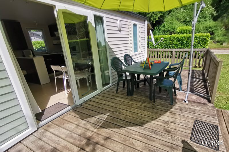 Mobil home 2 chambres 4 personnes Camping Du Vieux Chateau Rauzan op834 terrasse